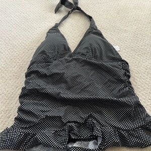 Black and White Polka Dot Halter Swimsuit top